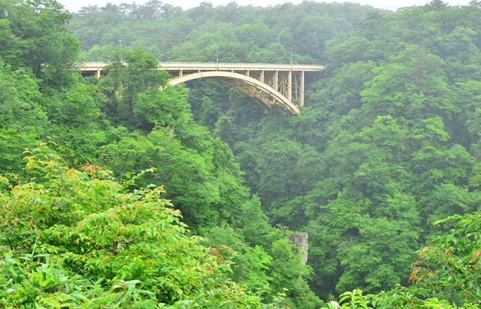 東北山形 鳴子溫泉·五色沼輕健行
